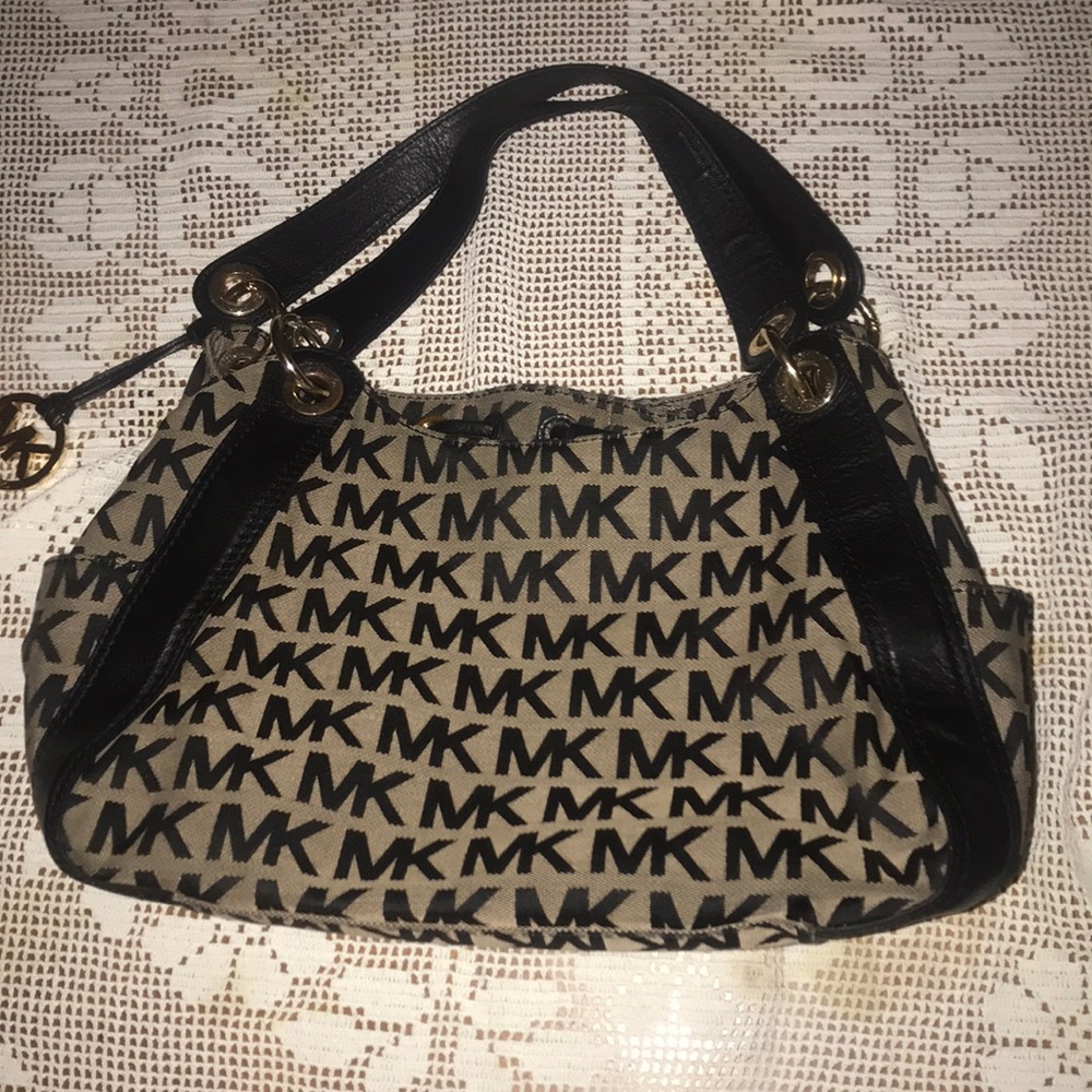 Women’s mk handbag